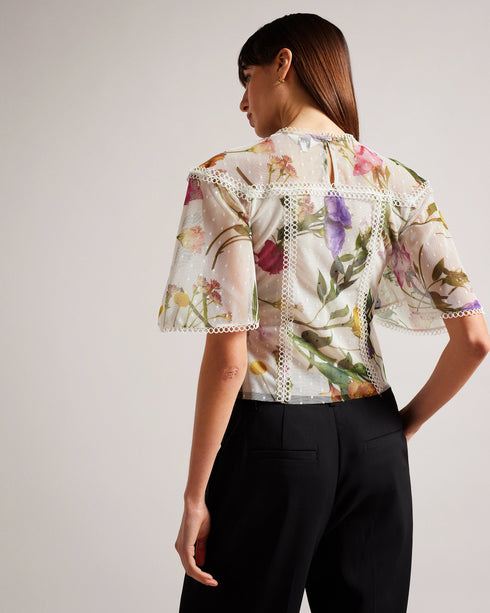 ARELLN-Tops-Our ARELLN top is a lovely addition to your new season wardrobe. Wide short sleeves and lace give it a vintage feel, while the scattered bouquet print is sure to get you noticed. Mesh top Lined Scattered bouquet print High neck Scalloped lace trims Wide short sleeves Button fastening with keyhole cut-out Julia is 5'10" / 1.78m and wears White in a Ted size 1- Ted Baker Romania